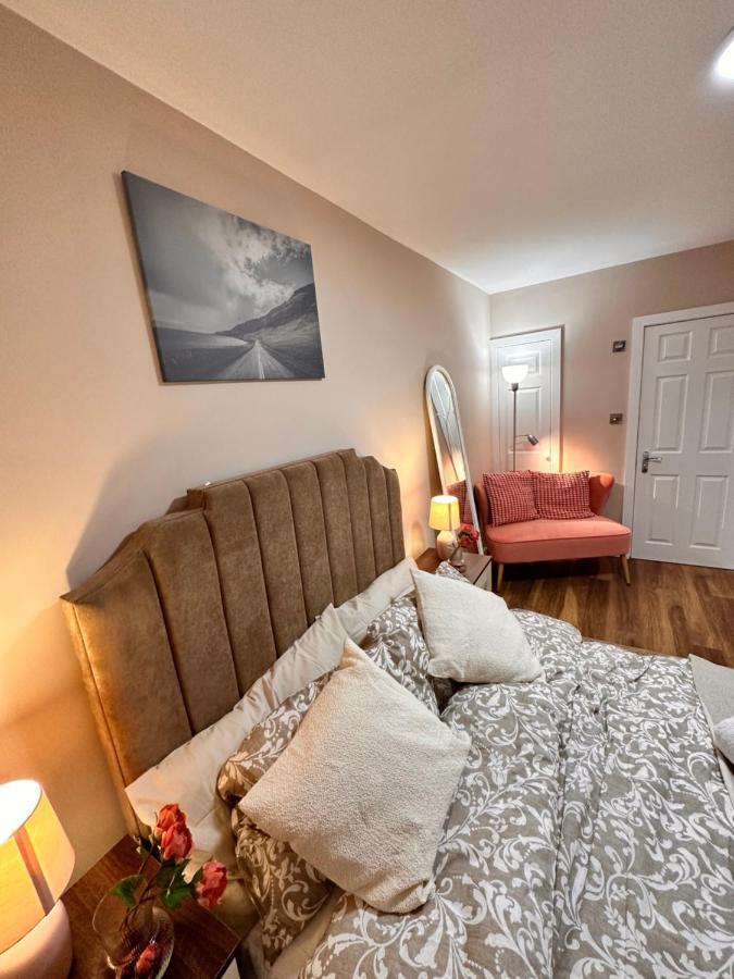 Canary Wharf Single Double And En-Suite Rooms 런던 외부 사진