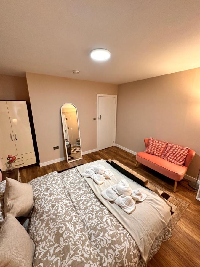 Canary Wharf Single Double And En-Suite Rooms 런던 외부 사진