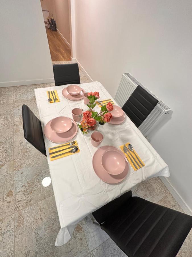 Canary Wharf Single Double And En-Suite Rooms 런던 외부 사진