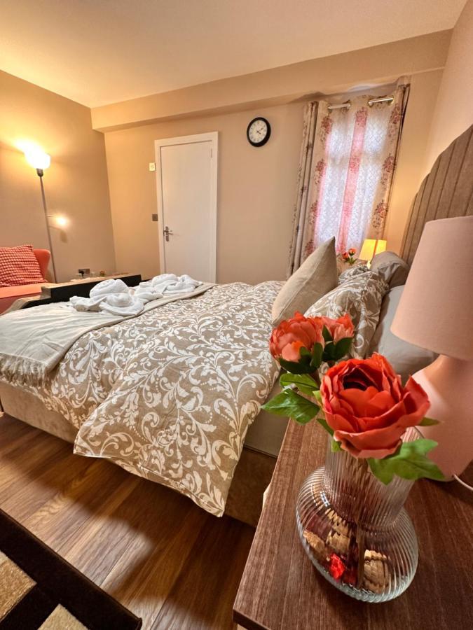 Canary Wharf Single Double And En-Suite Rooms 런던 외부 사진
