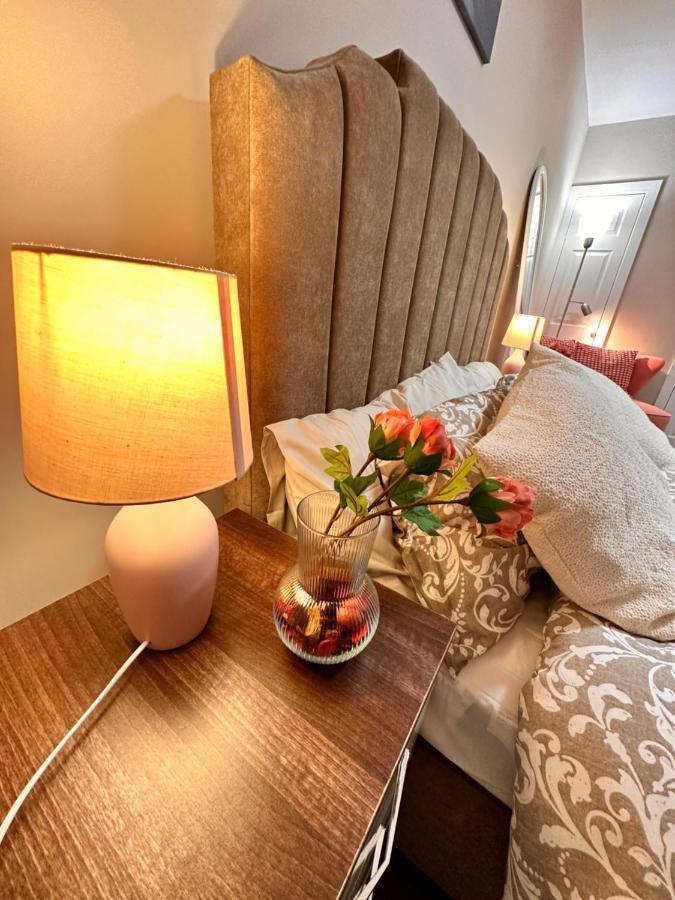 Canary Wharf Single Double And En-Suite Rooms 런던 외부 사진