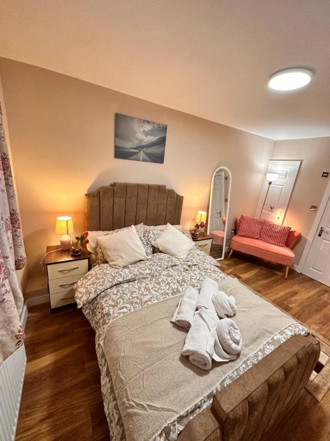 Canary Wharf Single Double And En-Suite Rooms 런던 외부 사진
